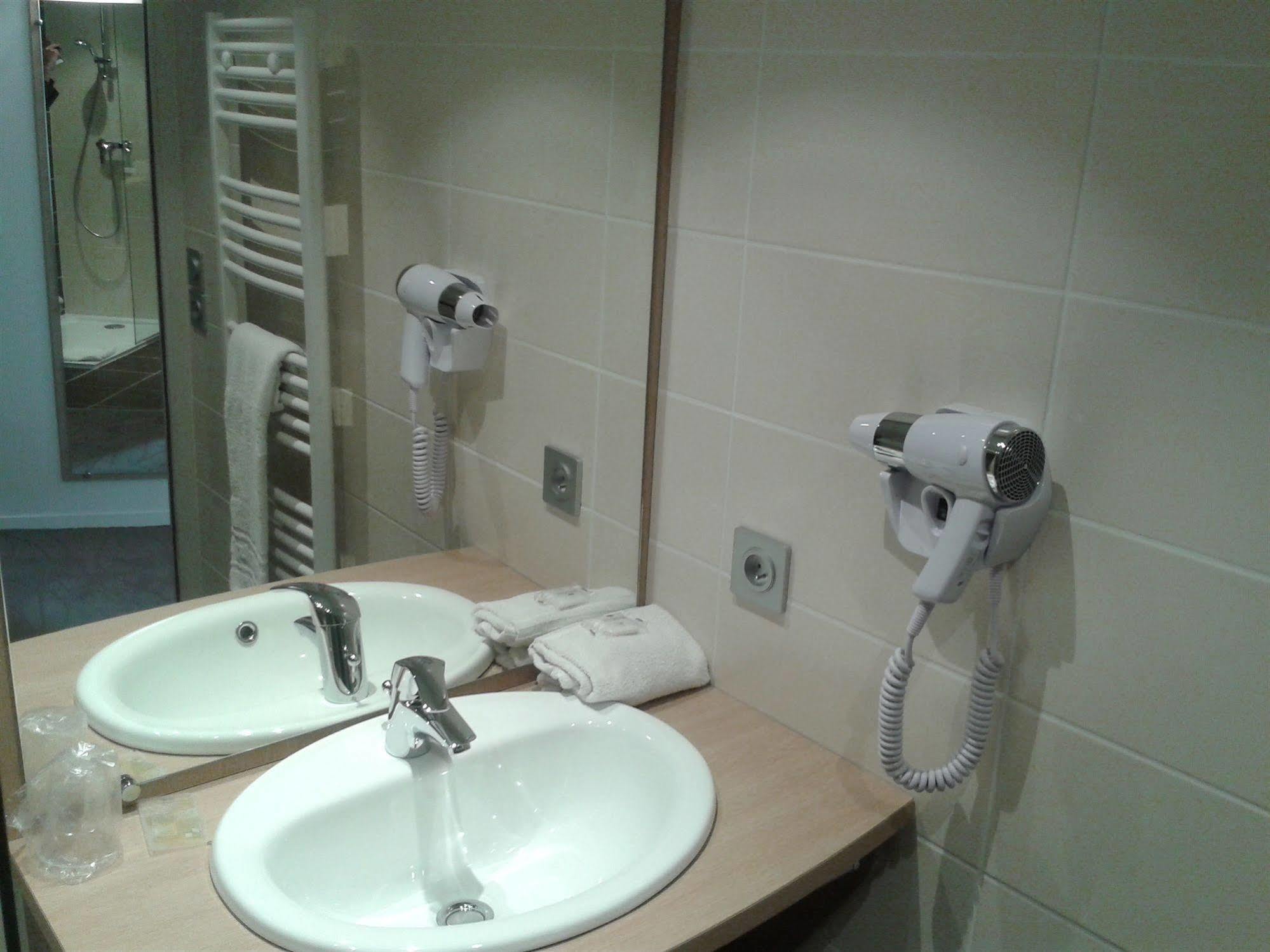 Brit Centre Gare Hotel 3*